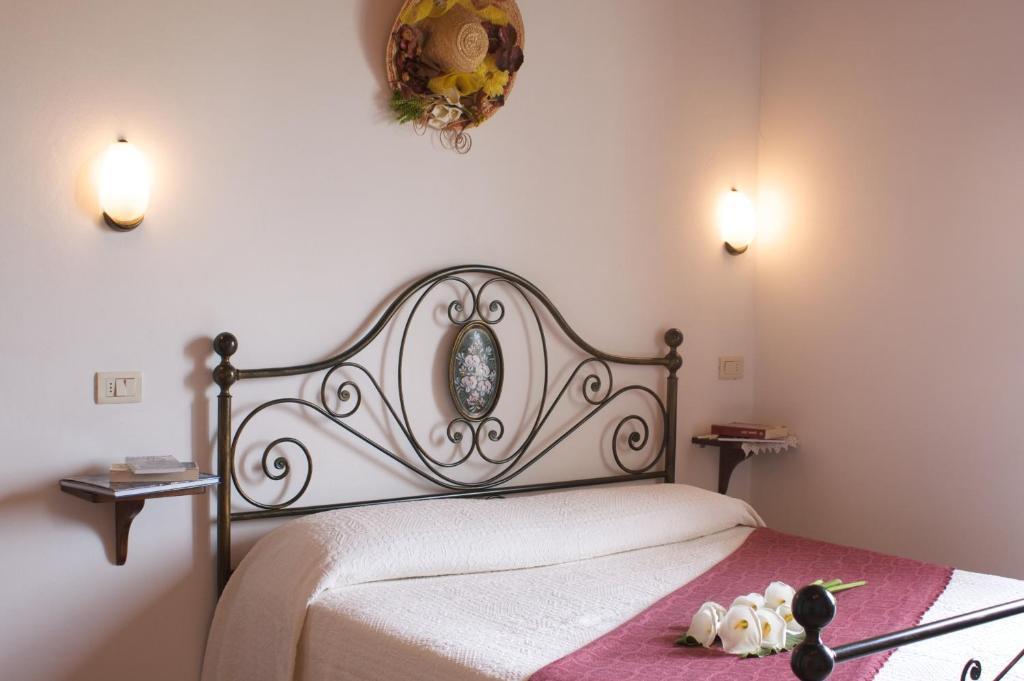 Agriturismo Sant' Ansano Pensionat Castiglione dʼOrcia Rum bild