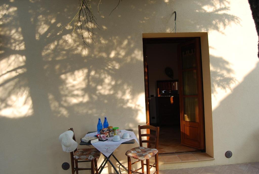 Agriturismo Sant' Ansano Pensionat Castiglione dʼOrcia Rum bild